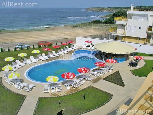 Sunny Hotel 16